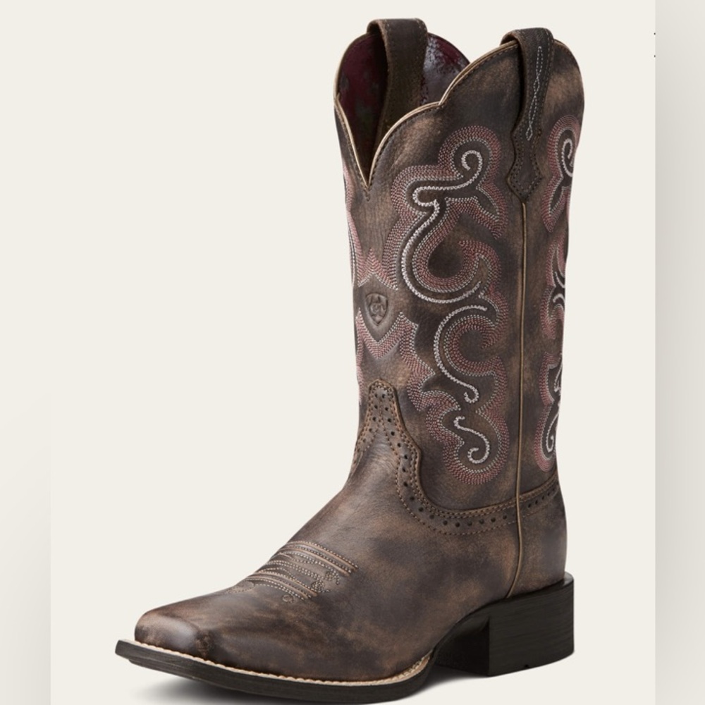 Womens ariat boots .size 8